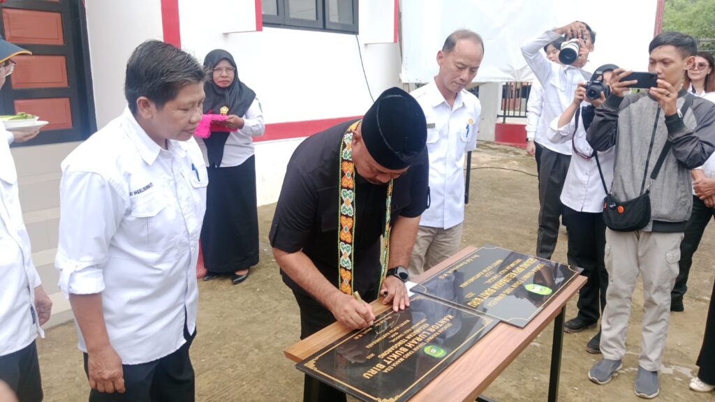 Kelurahan Bukit Biru
