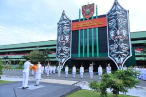 Upacara HUT ke-80 RI Kodam VI/Mulawarman