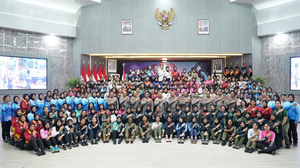 Polwan Satbrimob Polda Kaltim