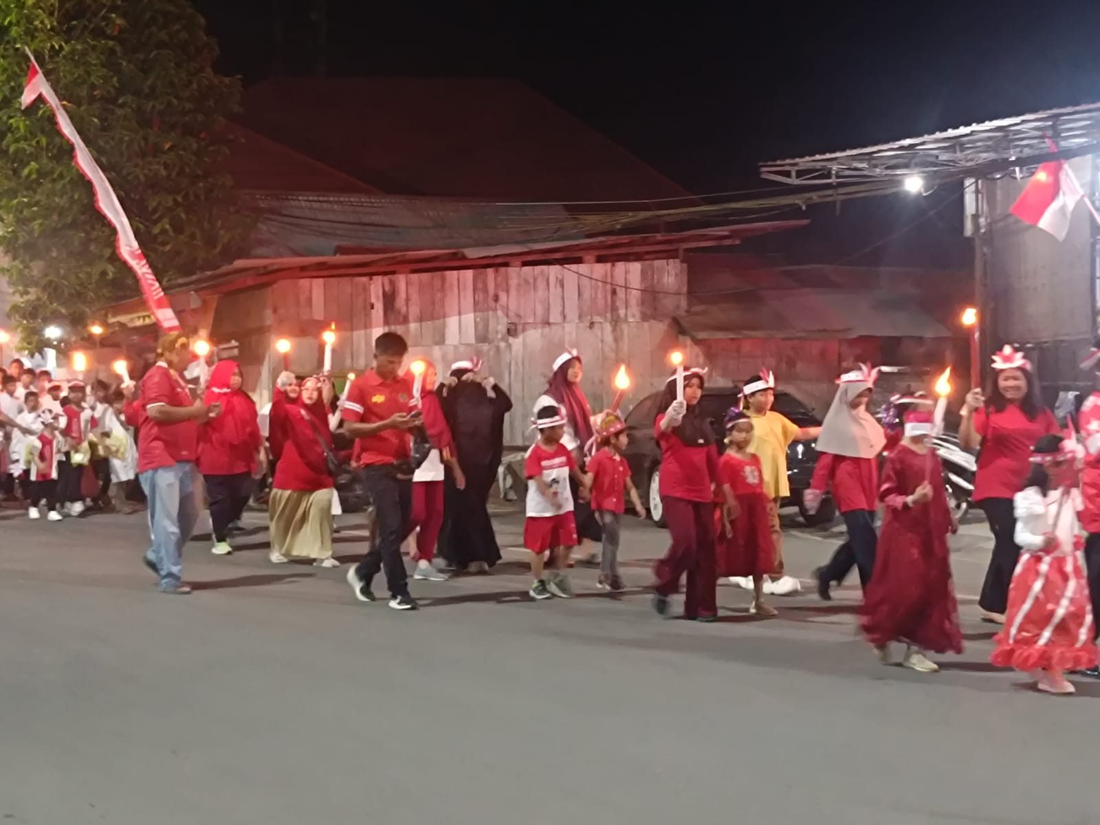 Pawai obor HUT RI Tenggarong