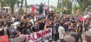 unjuk rasa
