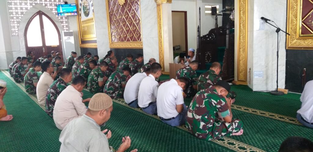 Prajurit TNI doa bersama Balikpapan