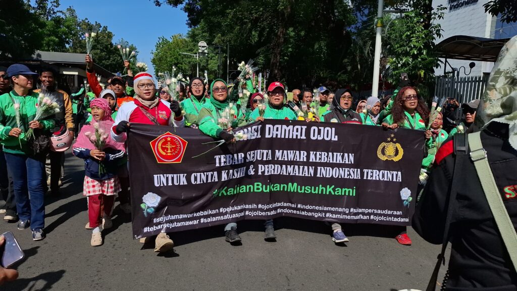 aksi damai ojol Monas
