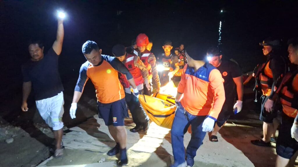 kapal ferry tenggelam