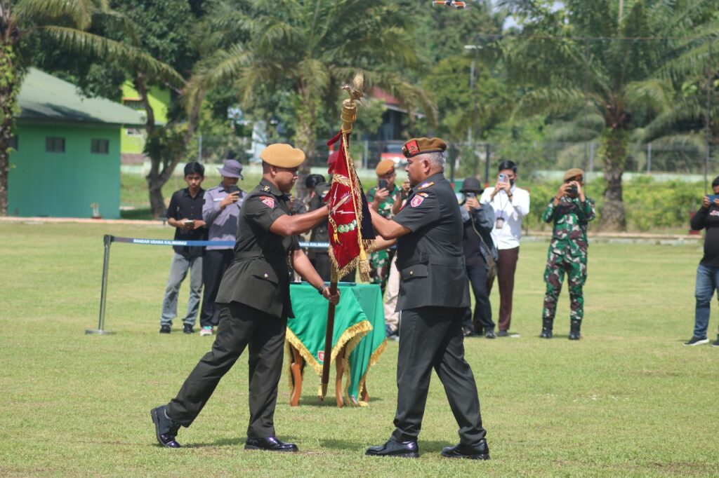 Sertijab Danyonarmed 18 Buritkang