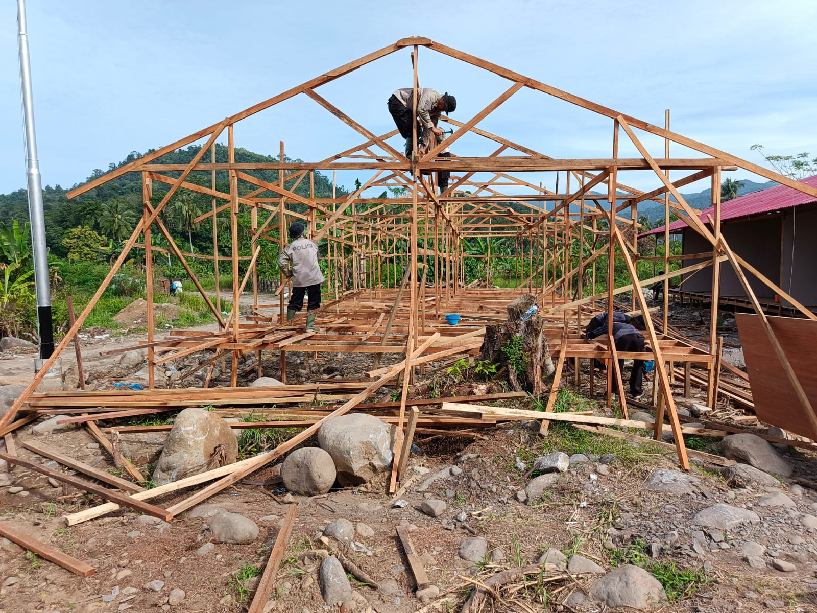 Huntara Brimob Sumbar