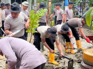 Brimob Kaltim bantu Aceh Utara