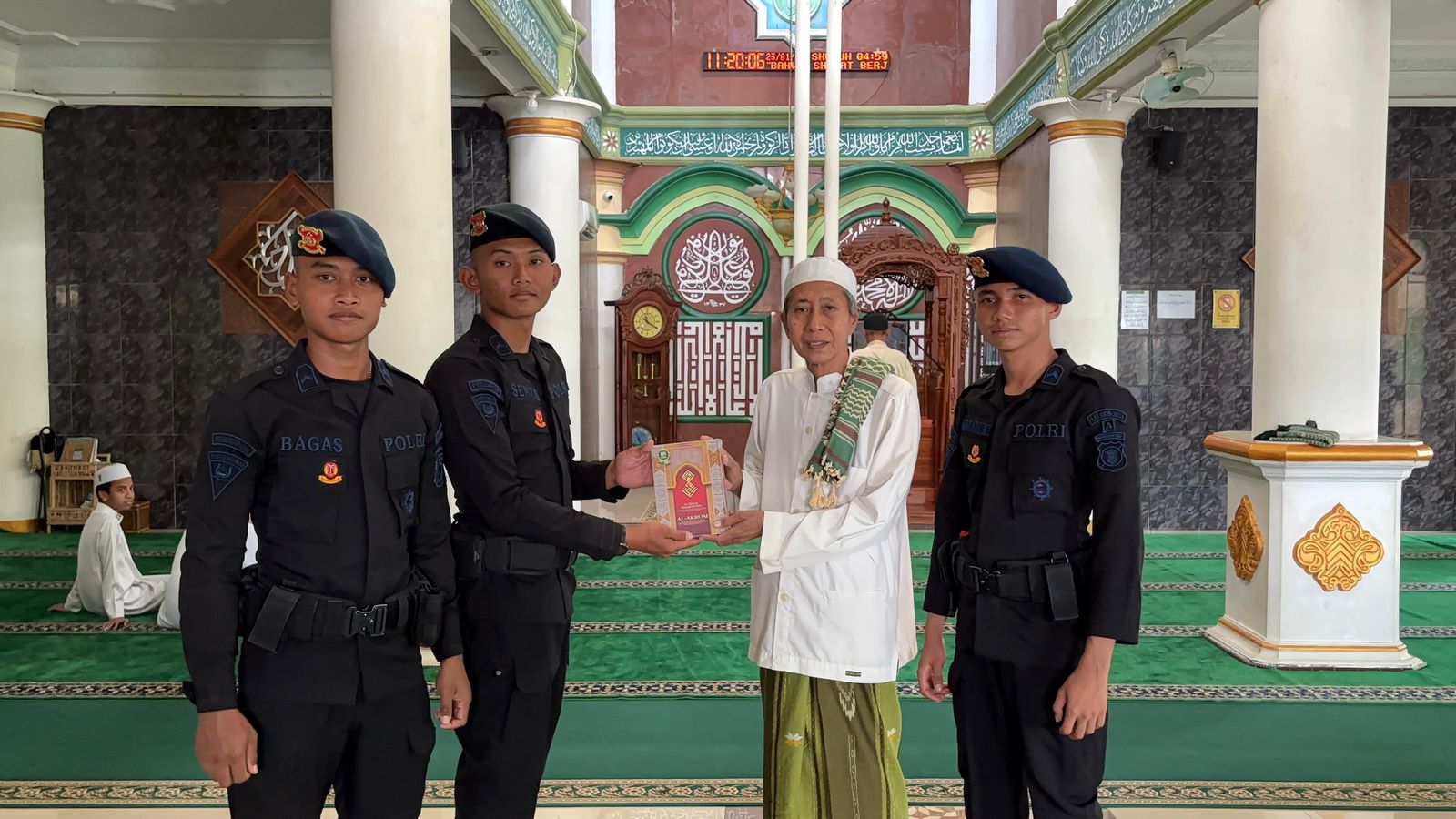 Safari Jumat Brimob Kaltim