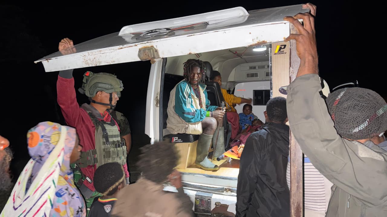 Satgas Yonif 613 Raja Alam