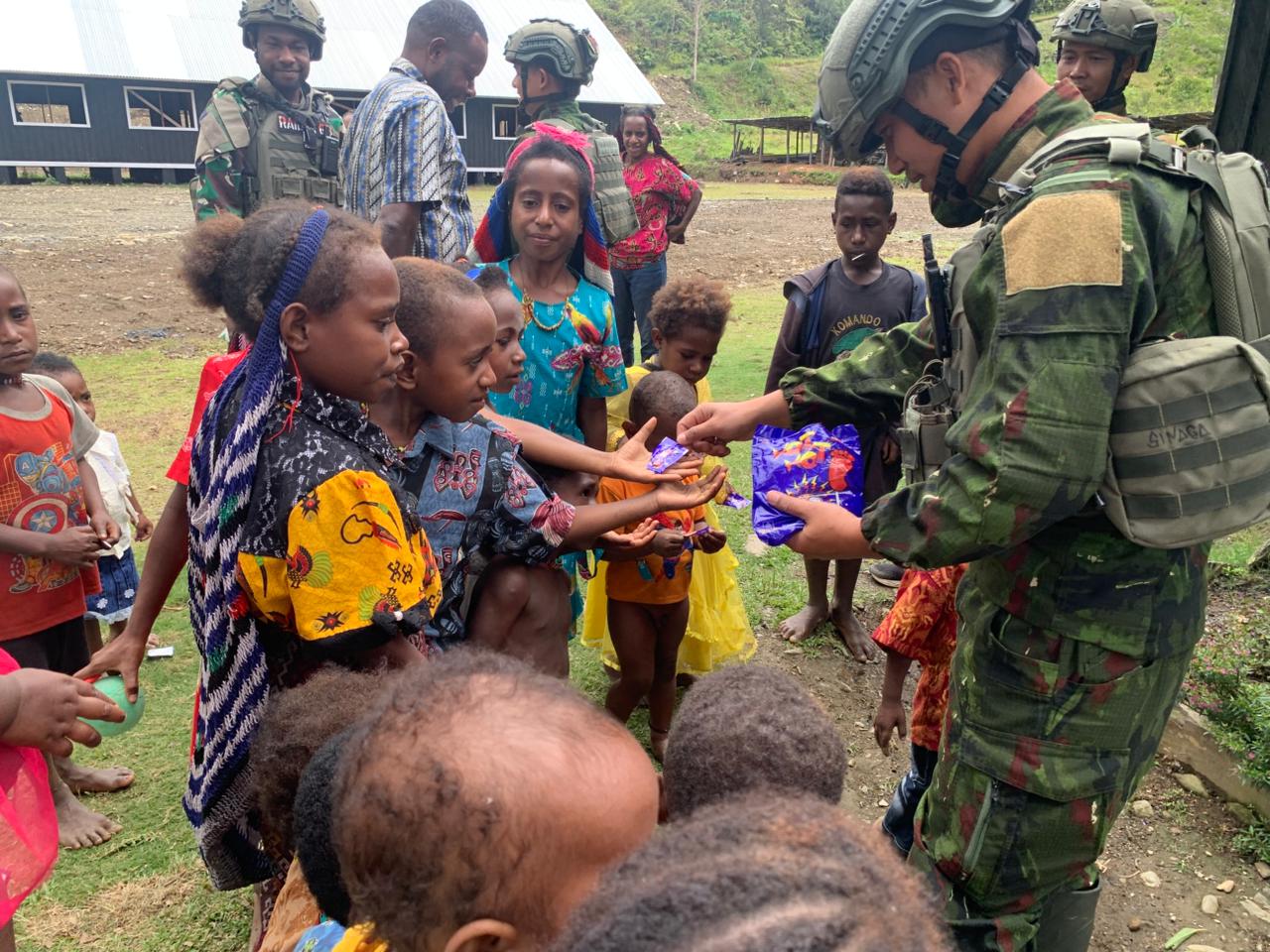 Satgas Yonif 613 Raja Alam