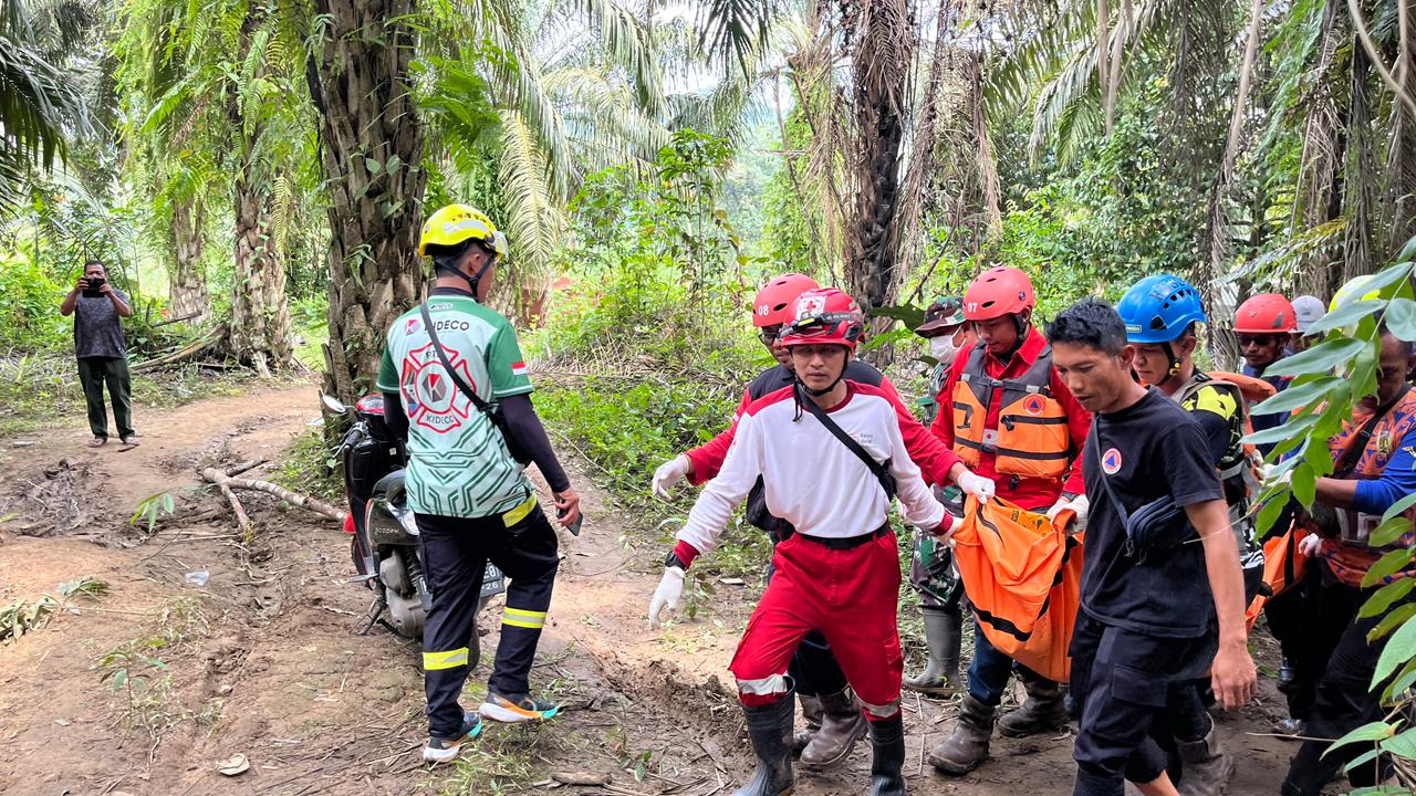 pendulang pasir tenggelam