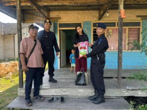 Brimob Samarinda berbagi Ramadan