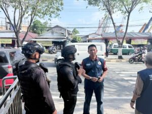 pengamanan gereja Balikpapan