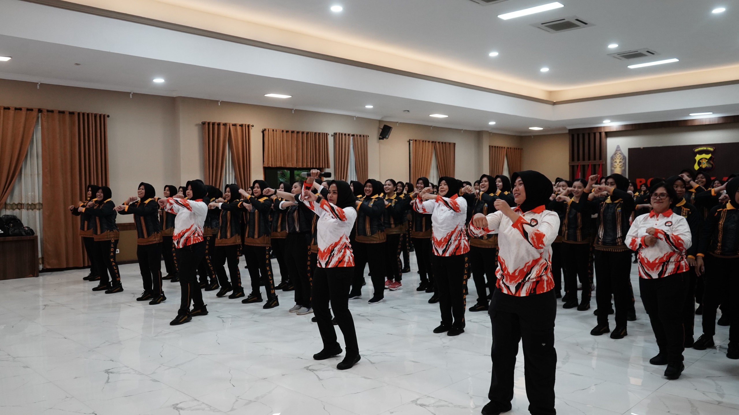 Polwan Polda Kaltim