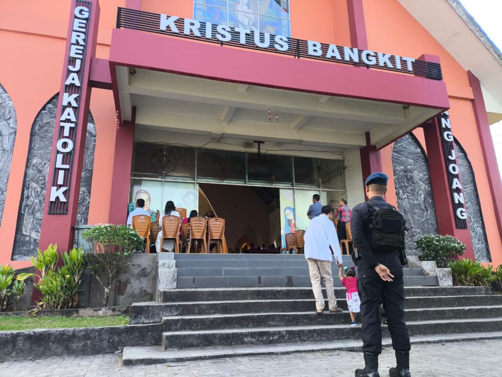 Pengamanan Gereja