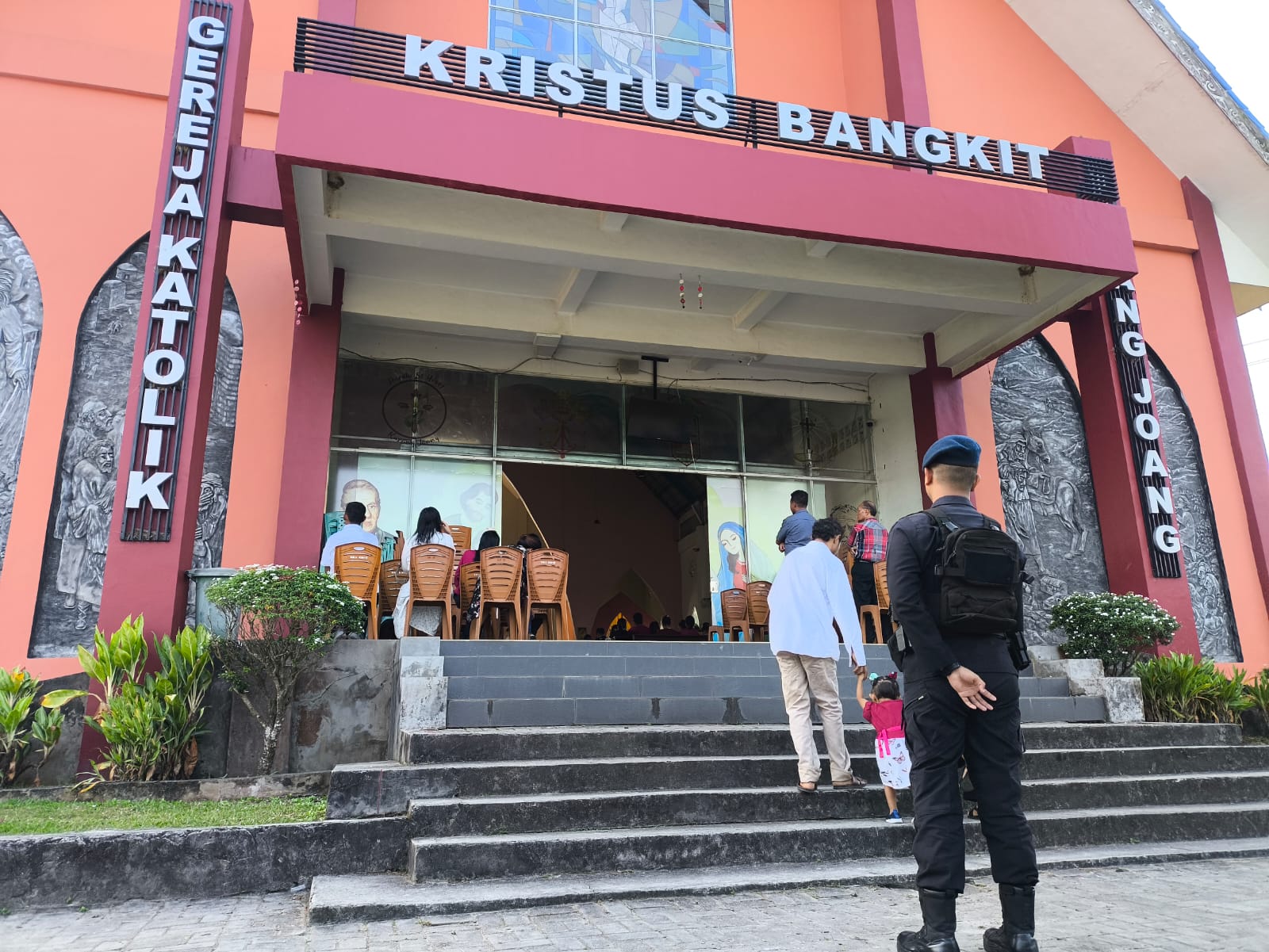 Pengamanan Gereja