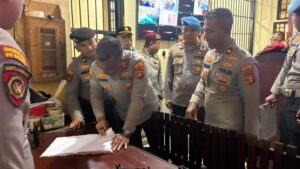 Kapolres Kutai Barat