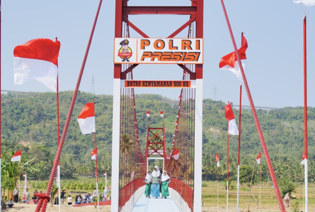 Jembatan Merah Putih