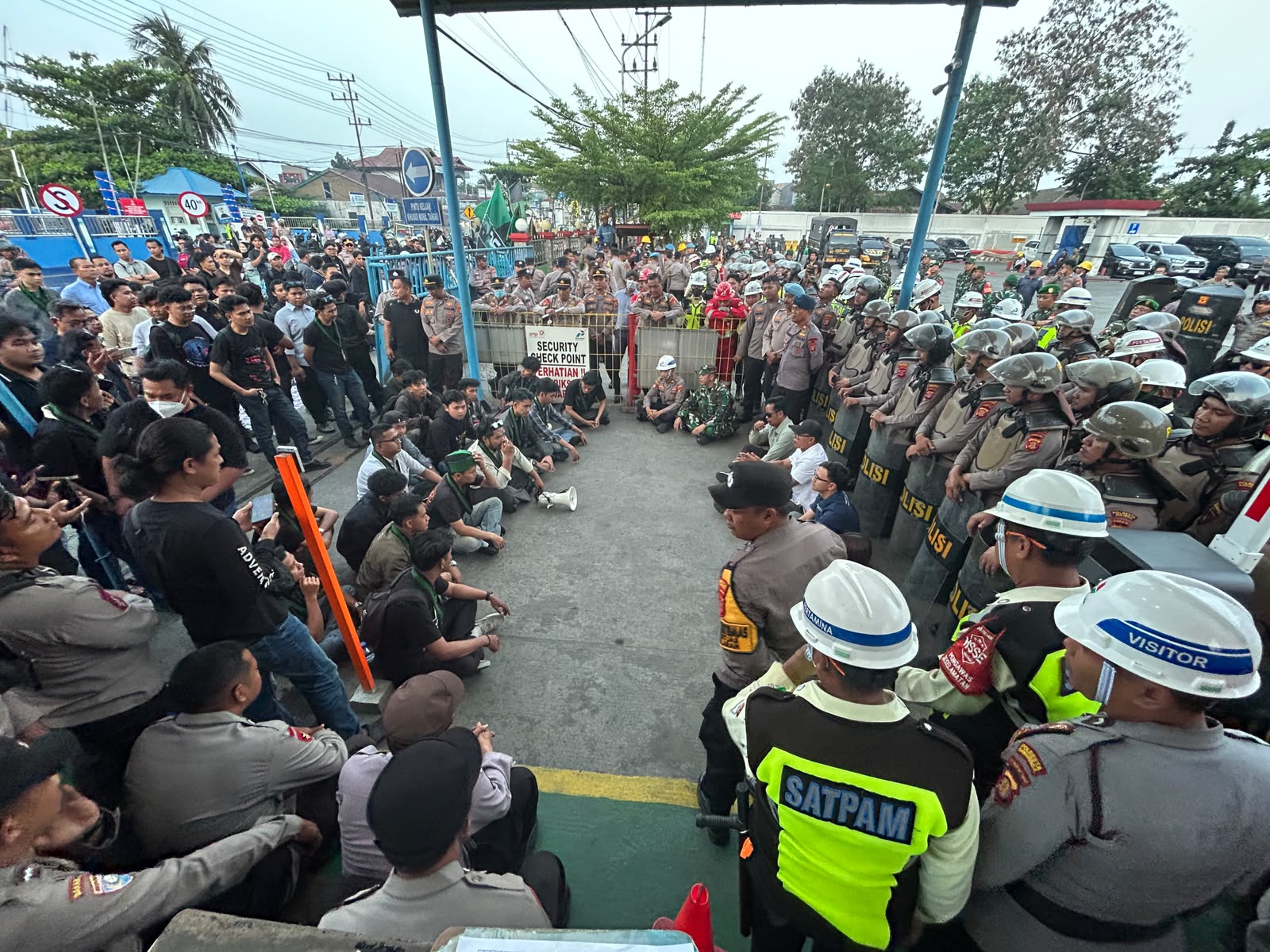 Unjuk Rasa HMI Samarinda