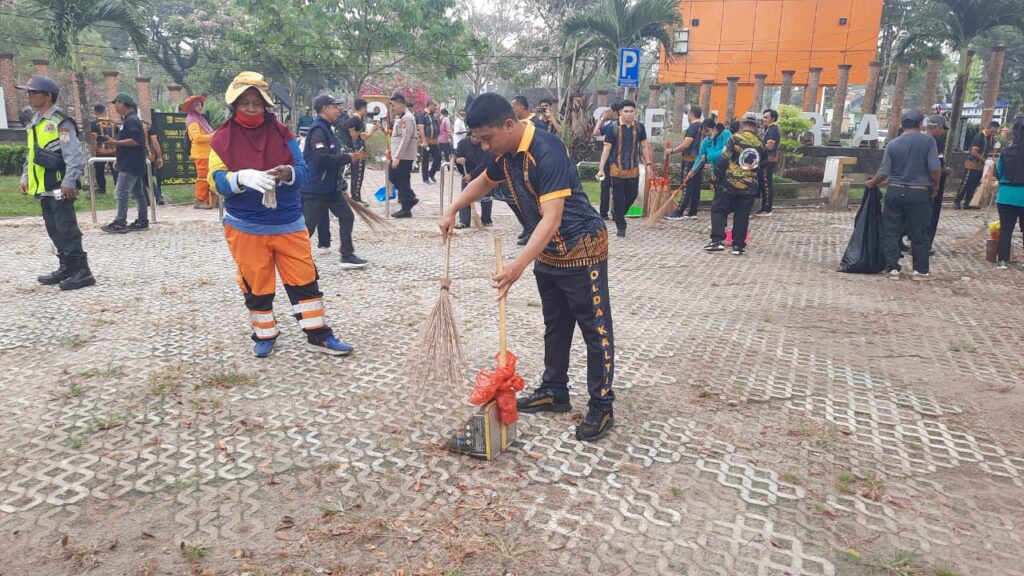 Kerja Bakti